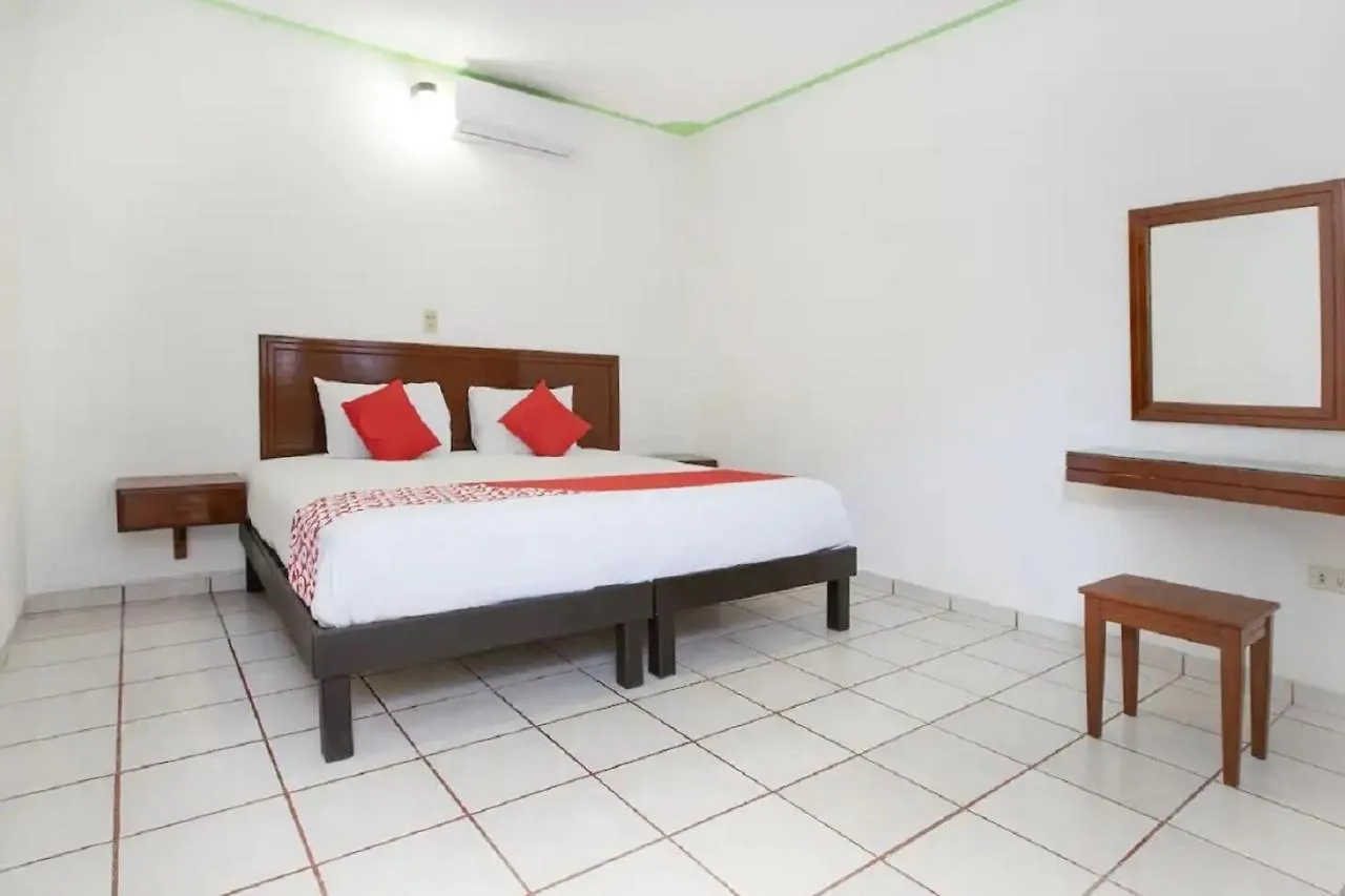 Hotel Nachancan contacts