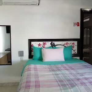El Dorado Hotel